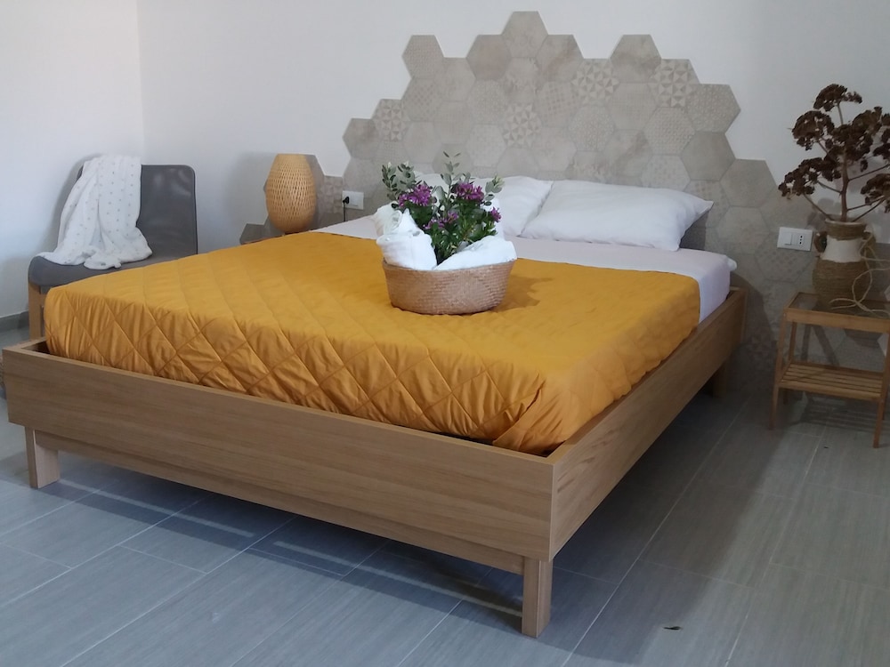 Basic Room, 1 Double Bed, Kitchenette photo 3