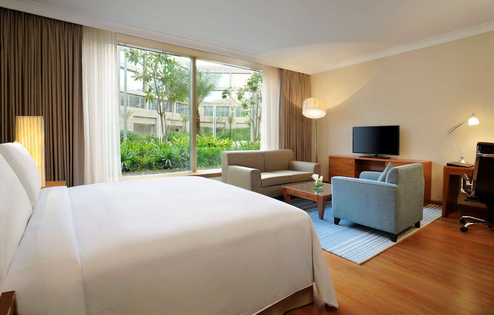 King Deluxe Pool Or Golf View with Sofa cum Bed, Bathtub, 15% disc on F&B,Spa