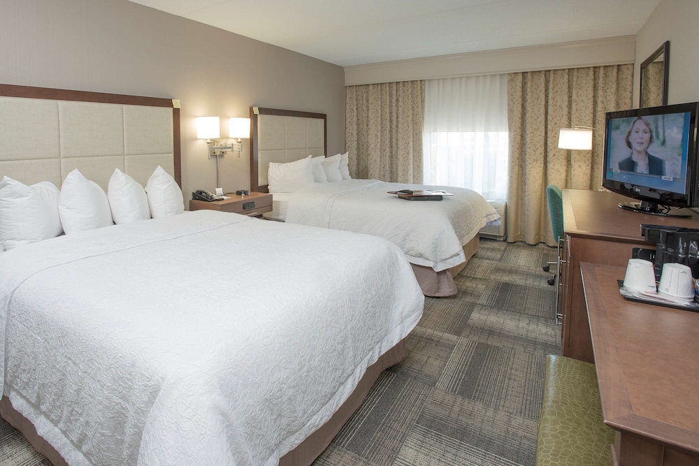Deluxe Room, 2 Queen Beds, Non Smoking - Photo 1