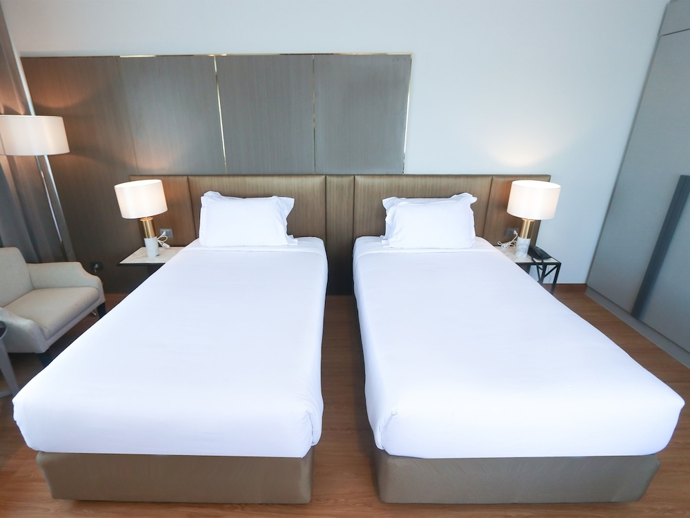 Panoramic Room, 2 Twin Beds, River View photo 2
