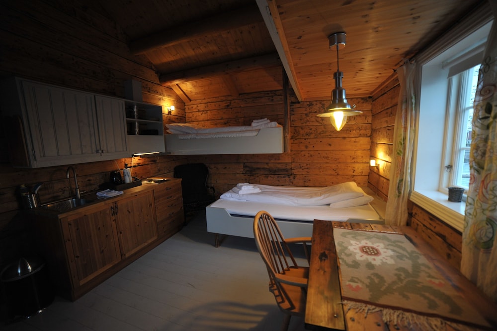 1-bedroom Comfort rorbu cabin photo 1