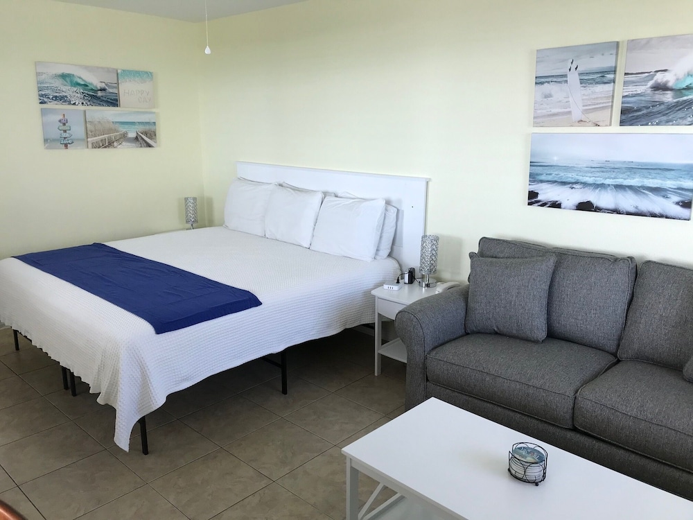 Condo, 1 Bedroom photo 1