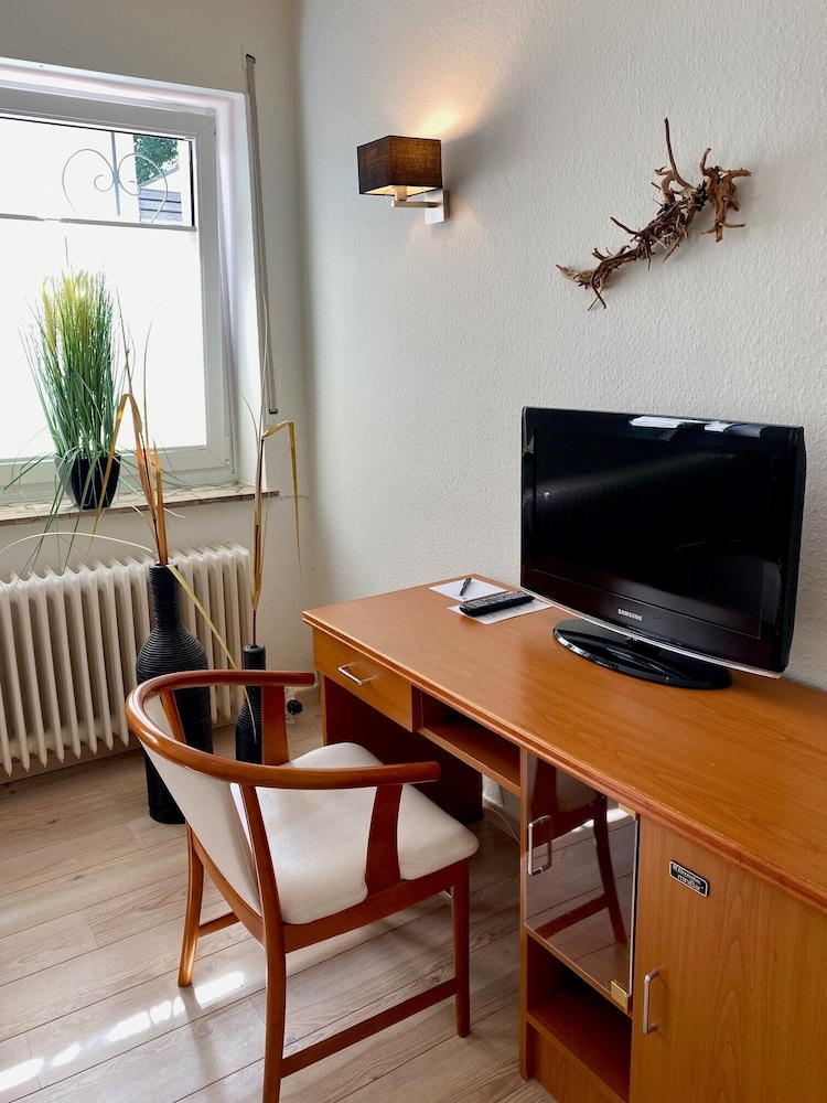 Family Apartment - Photo 7