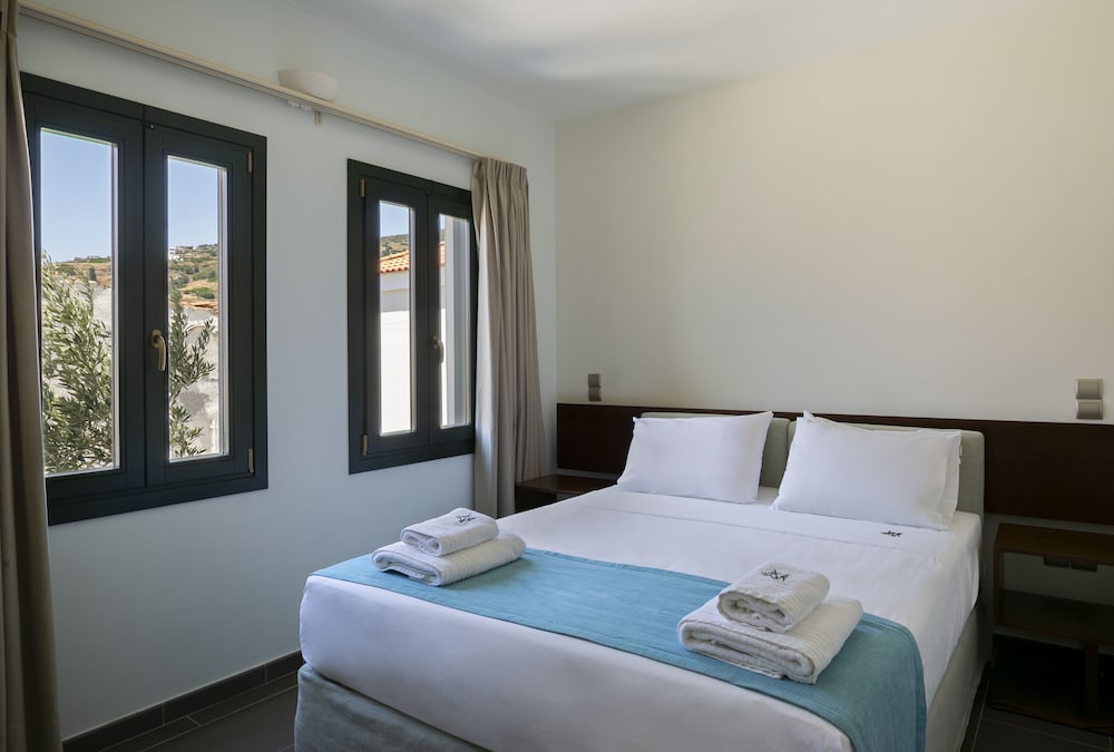 Deluxe Suite, Terrace, Garden View photo 1