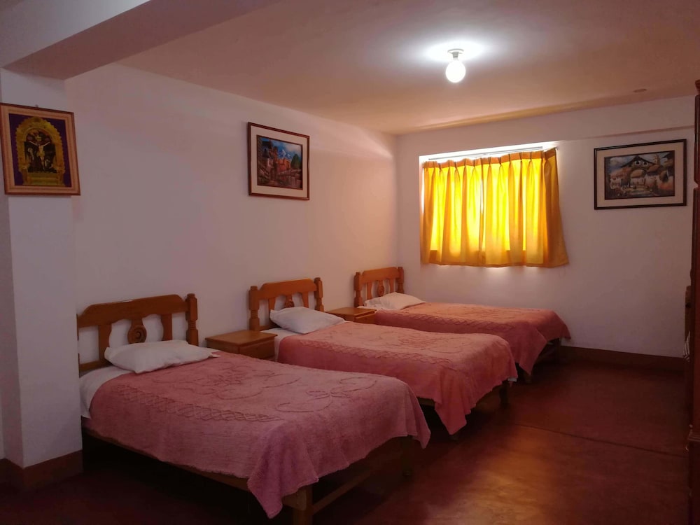 Standard Triple Room, 3 Twin Beds, Non Smoking, Private Bathroom photo 3