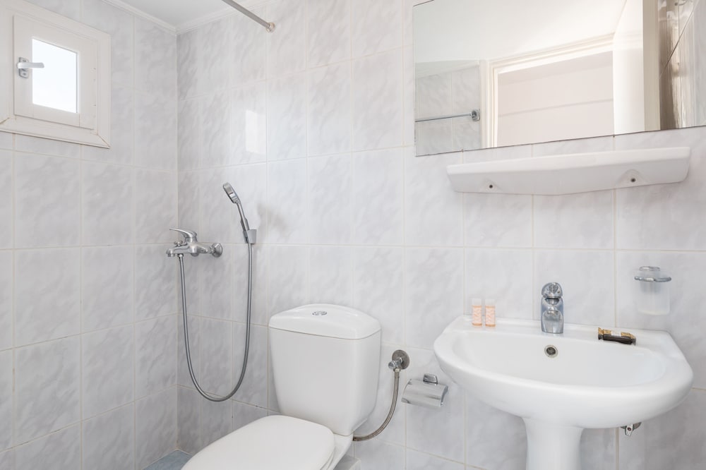 Standard Double or Twin Room, Sea View photo 3