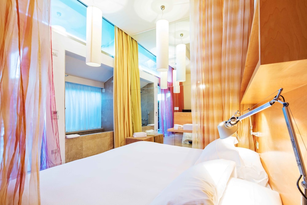 Suite photo 1