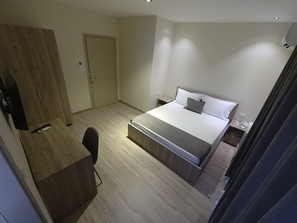 Deluxe Double Room photo 2