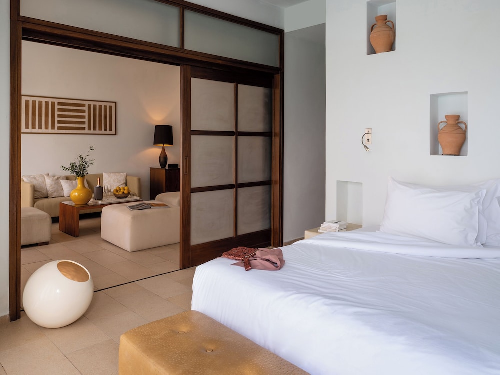 Junior villa waterfront with private pool (one bedroom)