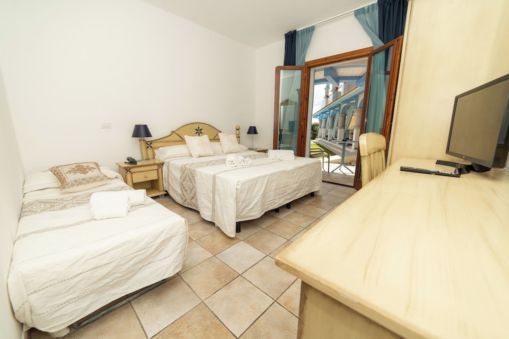 Comfort Triple Room photo 2