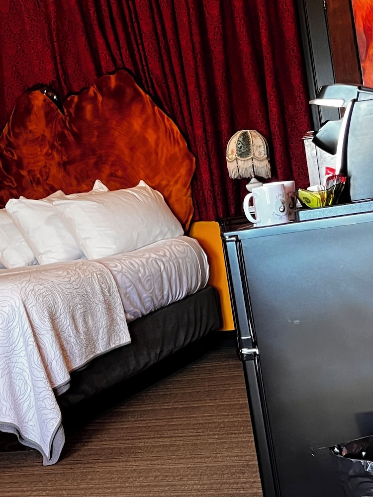 Superior Room, 1 Queen Bed with Sofa bed, Sea View, Sea Facing photo 3