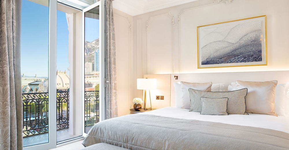 Junior Suite - Casino view