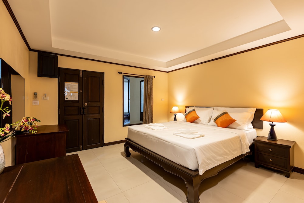 Standard Double Or Twin Room - Photo 8