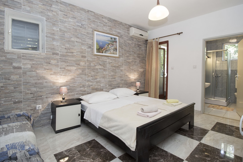 Standard Triple Room, 1 Queen Bed With Sofa Bed, Balcony