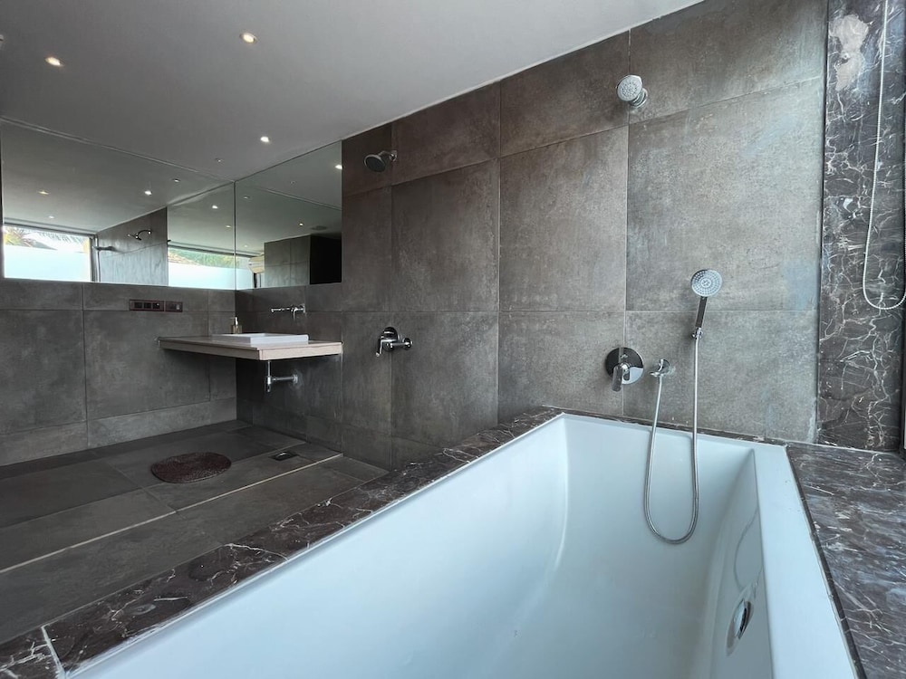 Luxury Villa, Garden View photo 3