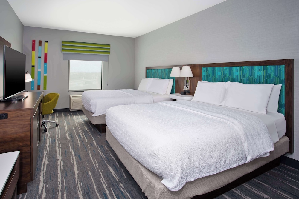 Room, 2 Queen Beds - Photo 2