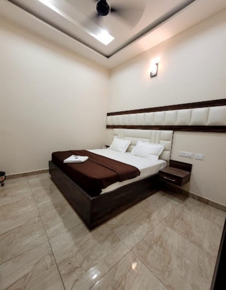 Deluxe Double Room, City View photo 1