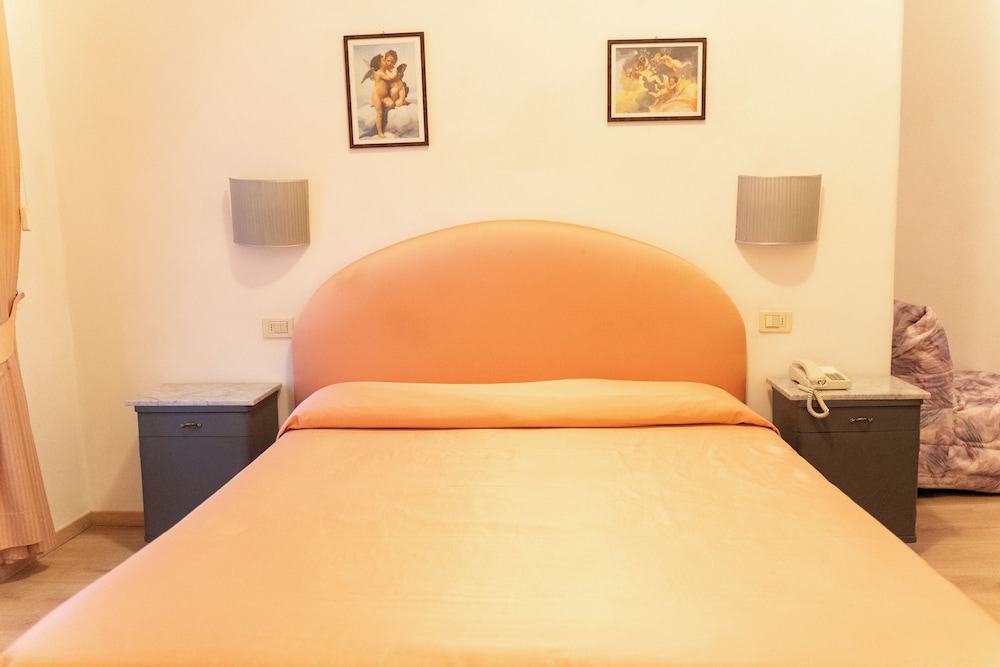 Junior Triple Room