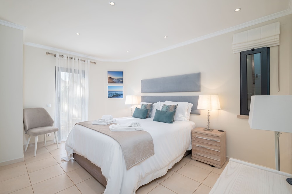 Deluxe Townhome, 3 Bedrooms photo 3