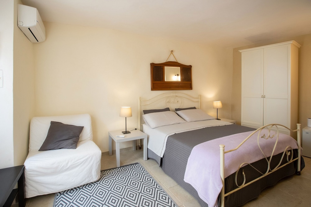 Deluxe Triple Room photo 1