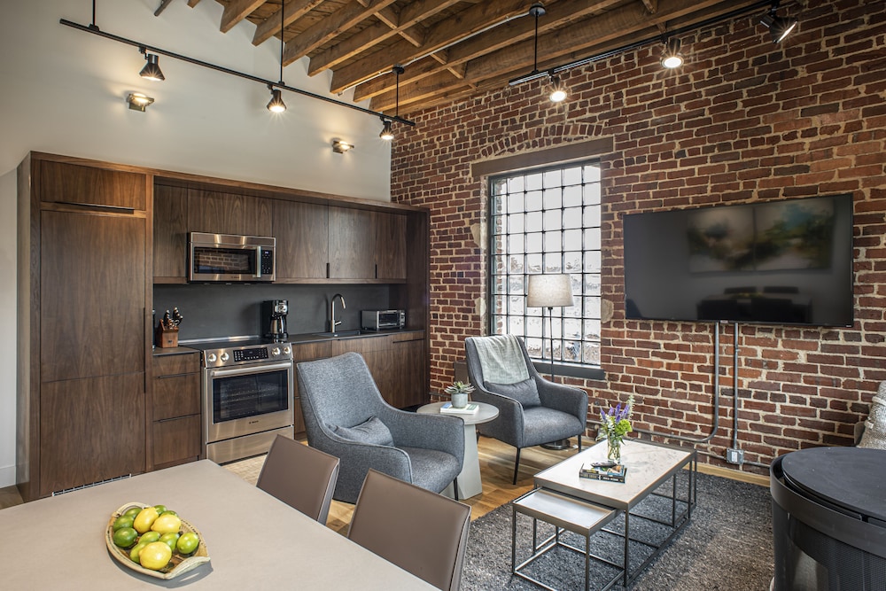 Signature Apartment