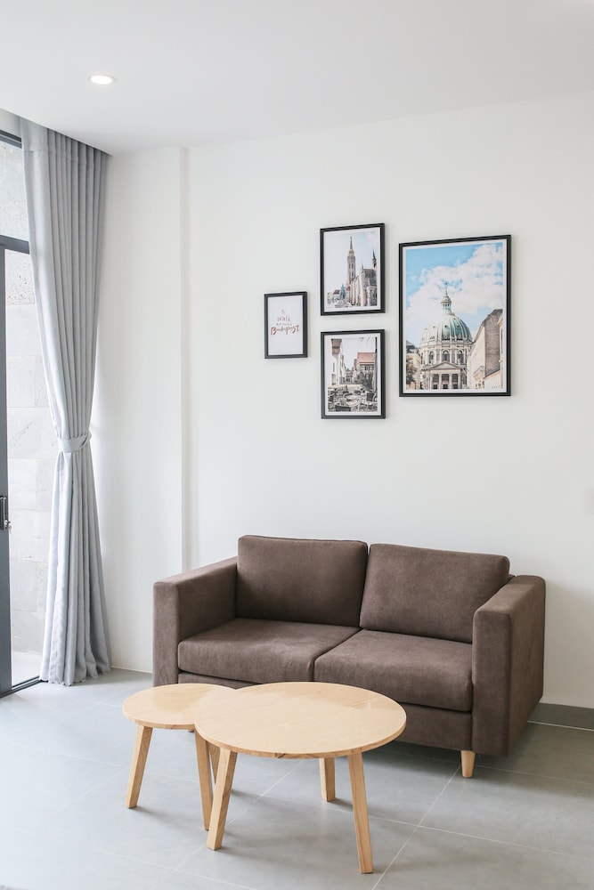 Deluxe Studio, Balcony, Garden View (B)