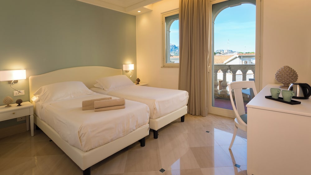 Superior Single Room, Balcony