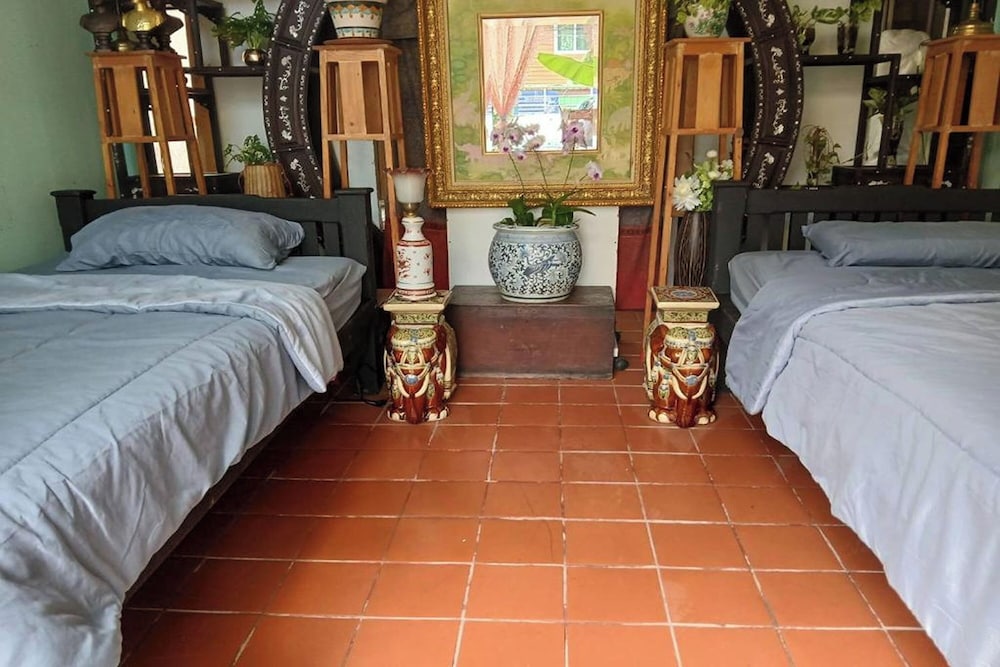 Twin Room, Shared Bathroom, Ground Floor photo 2