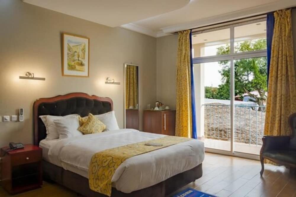 Luxury Double Room, 1 Bedroom, Balcony, City View photo 1