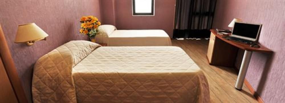 Triple Room - Photo 1