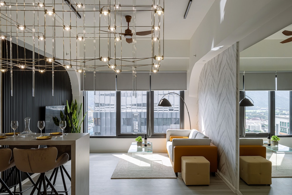 Superior Apartment, 2 Bedrooms, City View