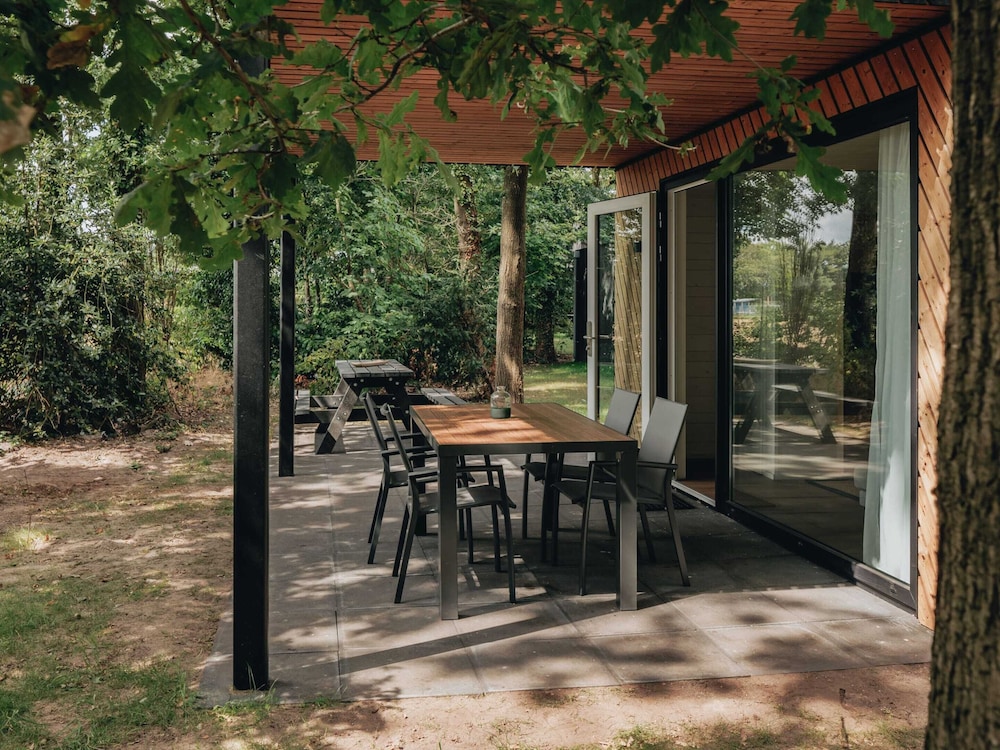 Villa photo 1