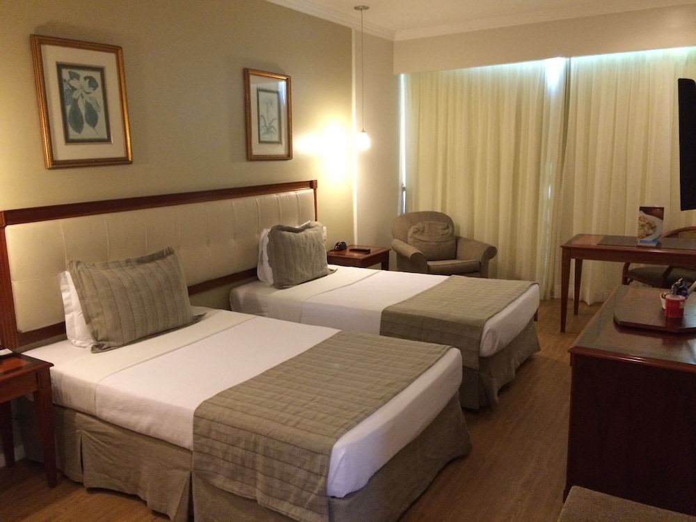 Deluxe Room, Sea View thumbnail 5