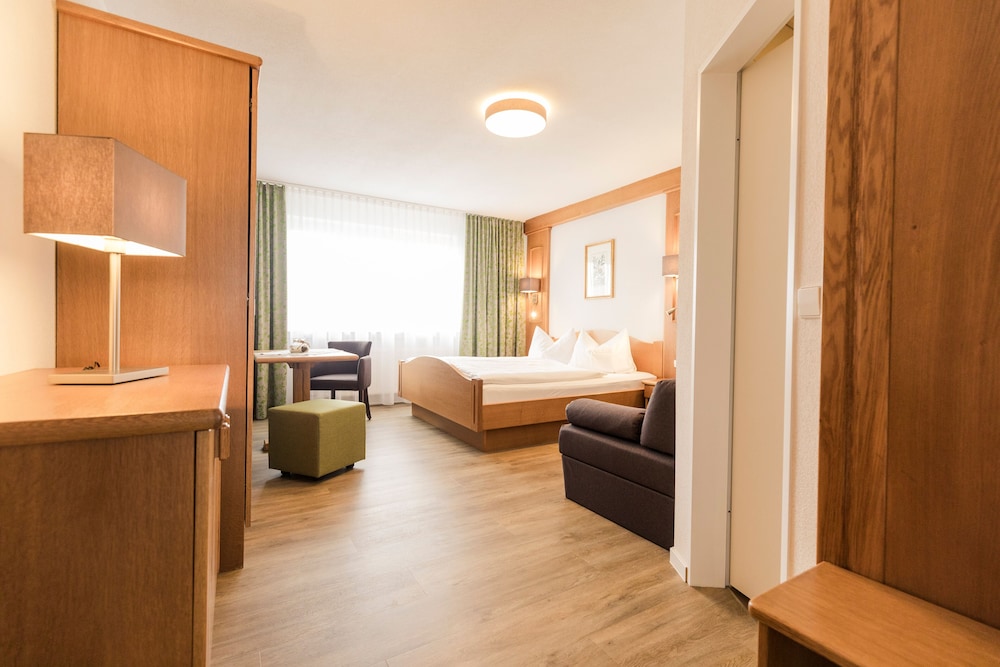 Classic Double Room (DZC)