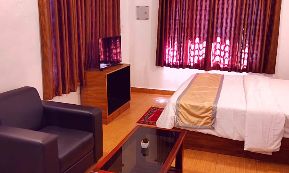 Executive Room - Photo 5
