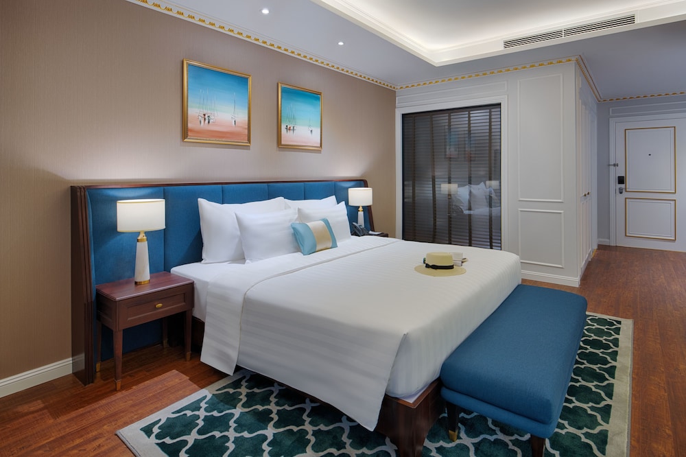 Deluxe Double Room, Golf View - Photo 6