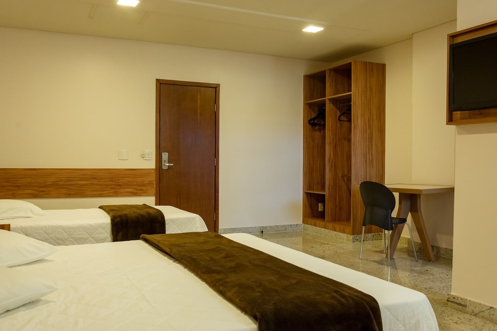 Luxury Double or Twin Room, Multiple Beds photo 2