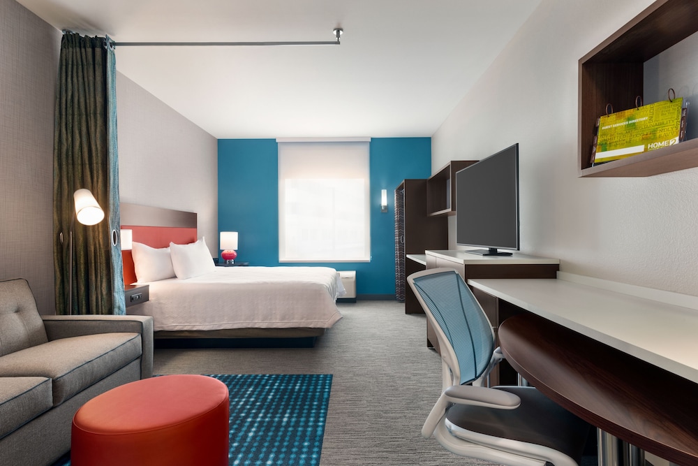 Studio Suite, 1 King Bed, Non Smoking - Photo 5