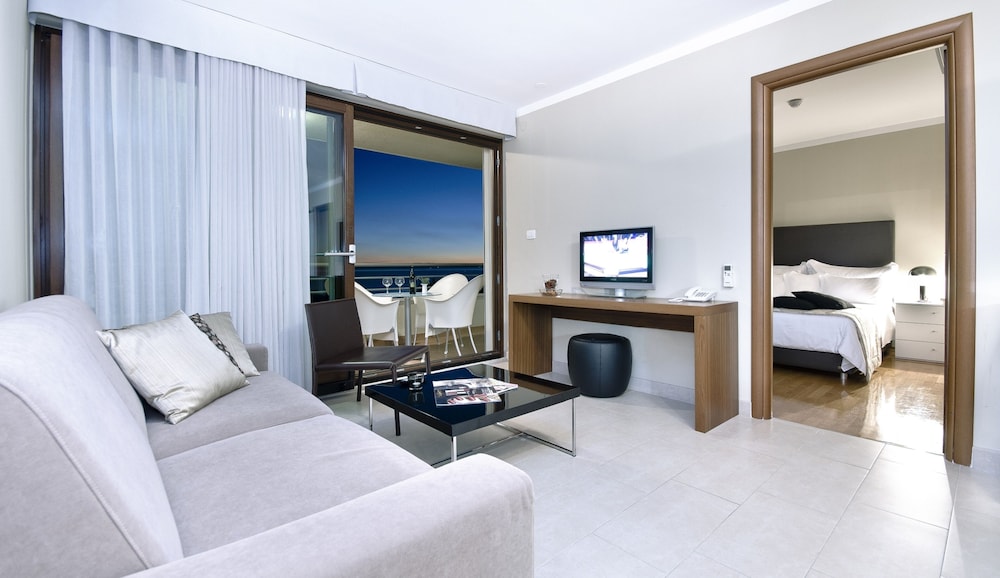 Standard Apartment, 2 Bedrooms, Balcony