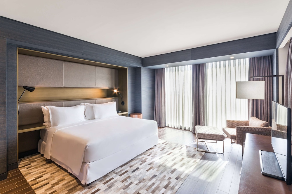 Presidential Suite (Panoramic View) photo 3