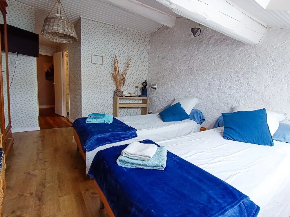 Junior Double Room, Garden View photo 2
