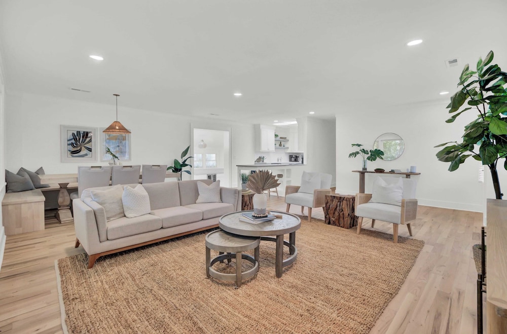 House (4 Bedrooms) photo 1
