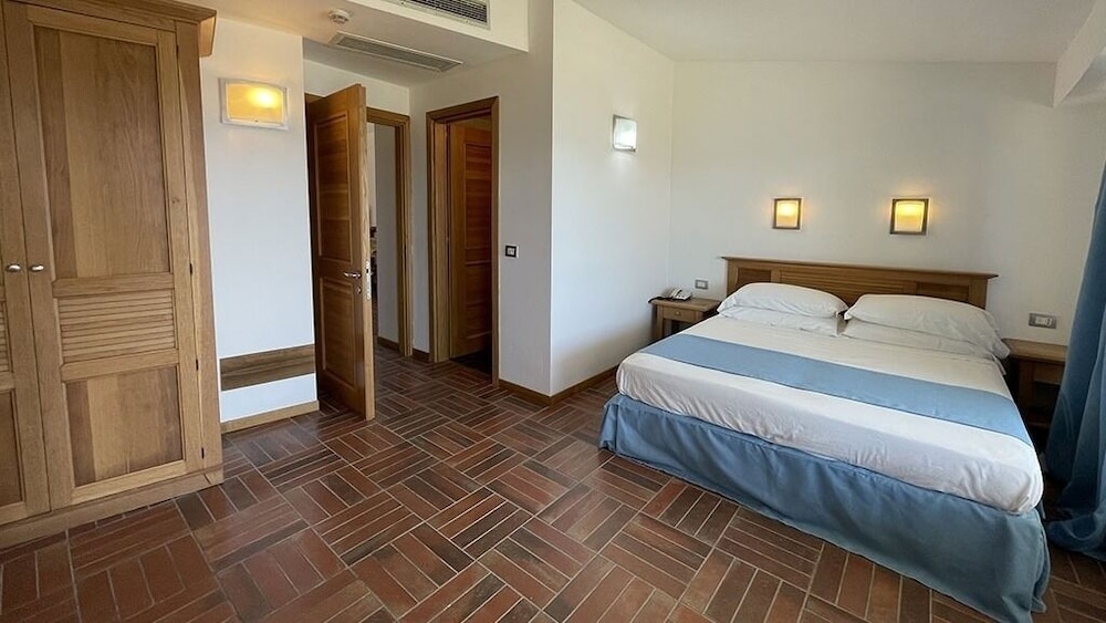 Standard Double Room photo 3