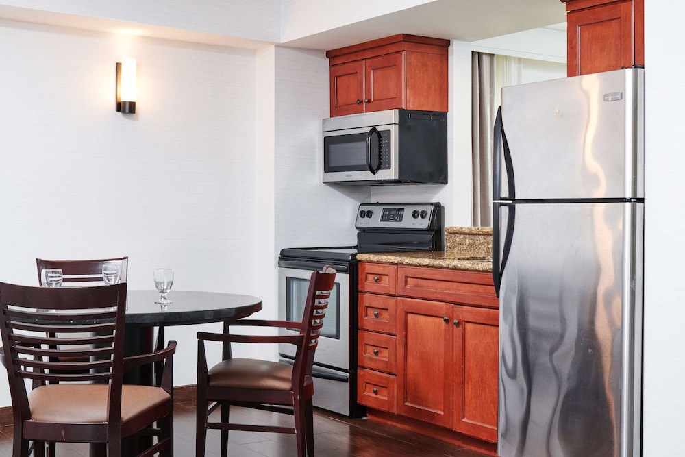 Suite, 1 King Bed, Jetted Tub (Kitchen) - Photo 11
