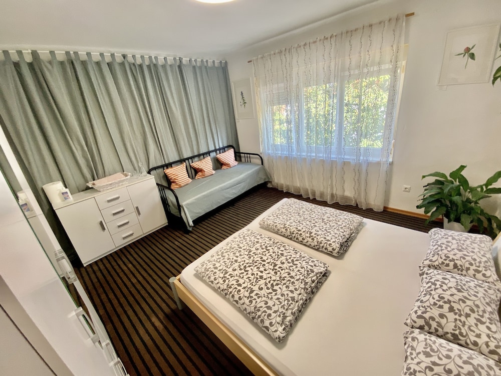 Double or Twin Room, Shared Bathroom photo 1