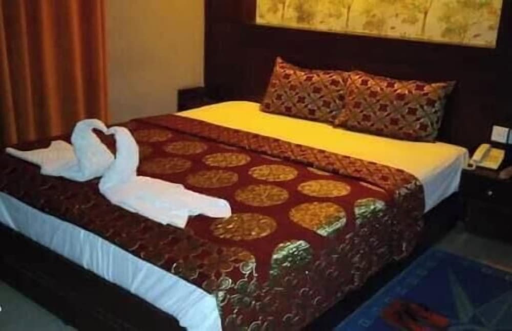 Deluxe Double or Twin Room, City View