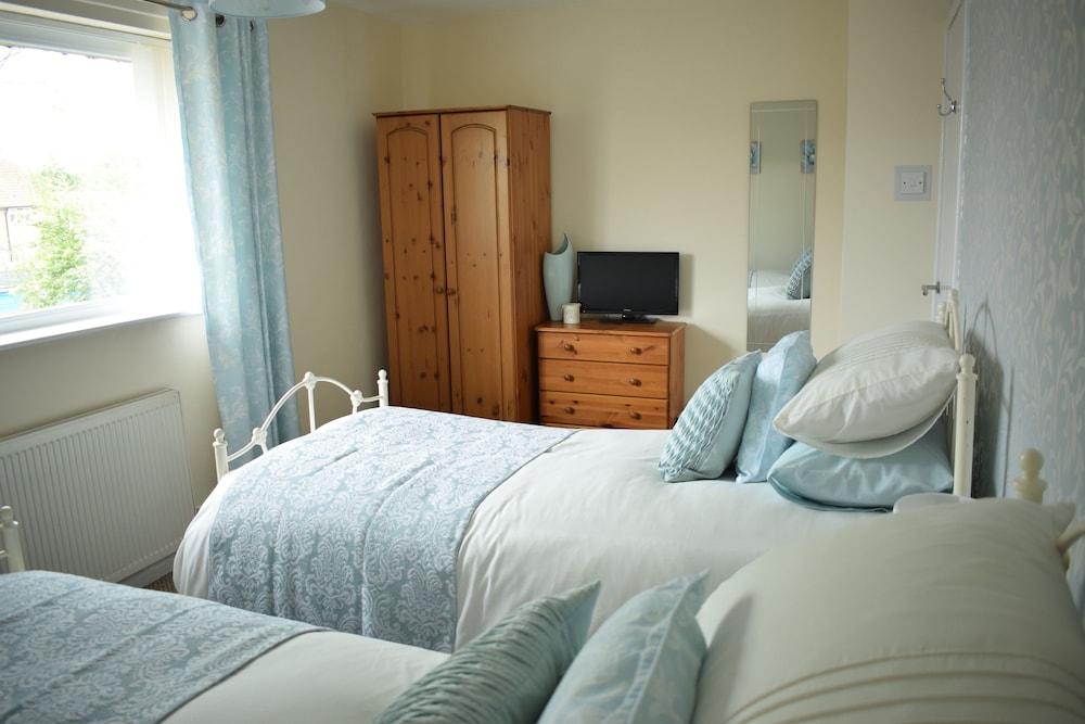 House, 3 Bedrooms photo 3