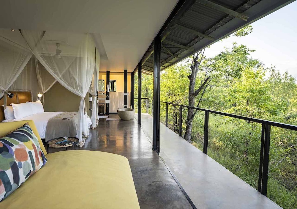 Luxury Bush View Space photo 1