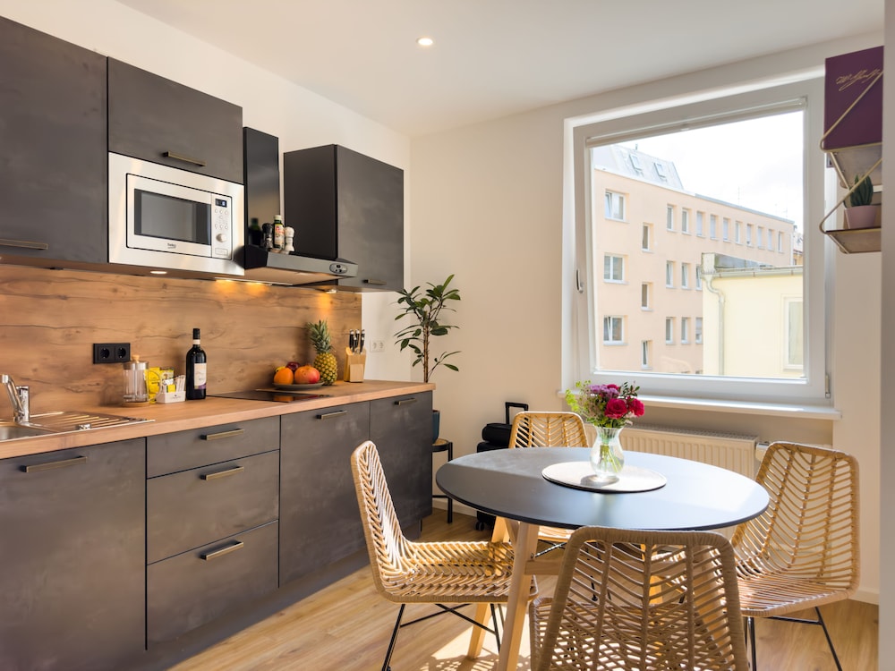 Deluxe Apartment