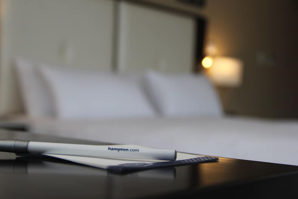 Room, 1 Queen Bed, Accessible photo 2